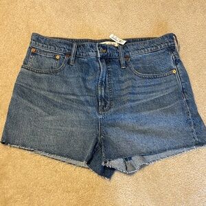 Madewell Perfect Jean Shorts, size 32